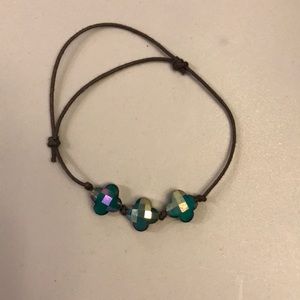 Adjustable bracelet